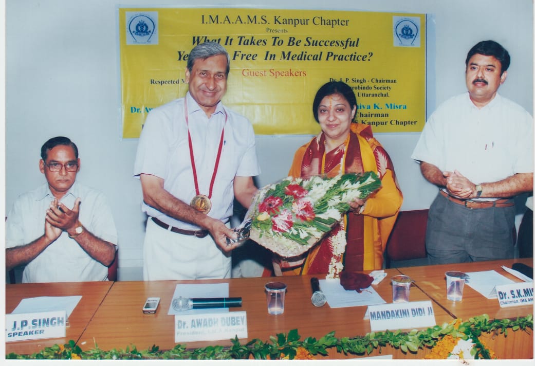 Felicitated at the IMA Kanpur Chapter seminar